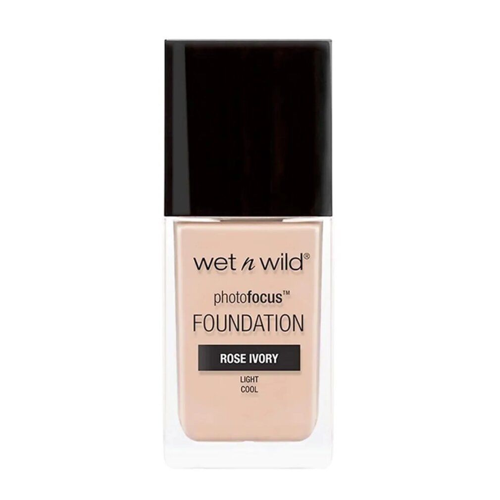 Foundation in quadratischer Flasche. Farbton Rose Ivory. Marke Wet n Wild, Photofocus.