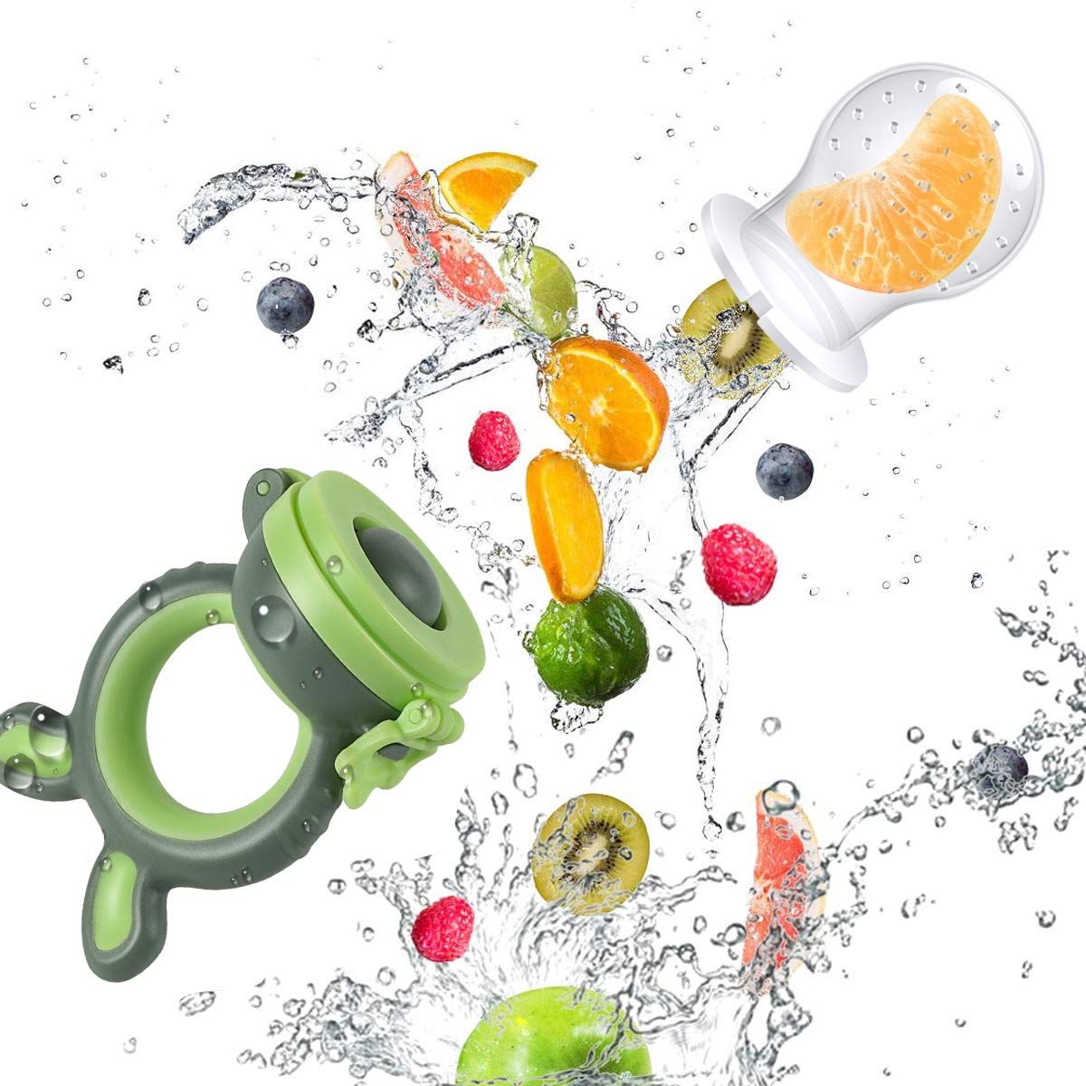 Fruchtsauger mit Obst und Wasser. Grüner Sauger mit Fruchtstück, weitere Früchte und Wasser spritzer.