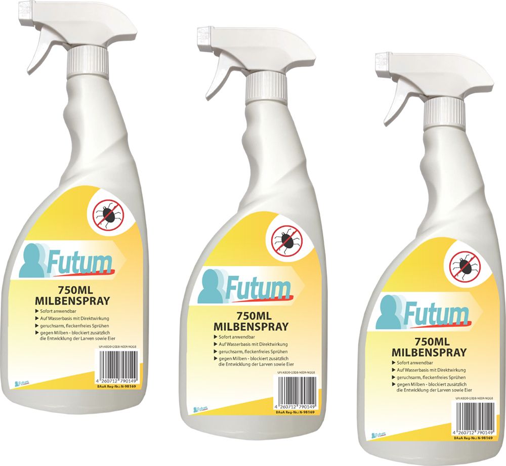 Drei weiße Sprühflaschen mit gelben Etiketten. Auf den Etiketten steht "FUTUM Milbenspray" und ein Insekten-Symbol.