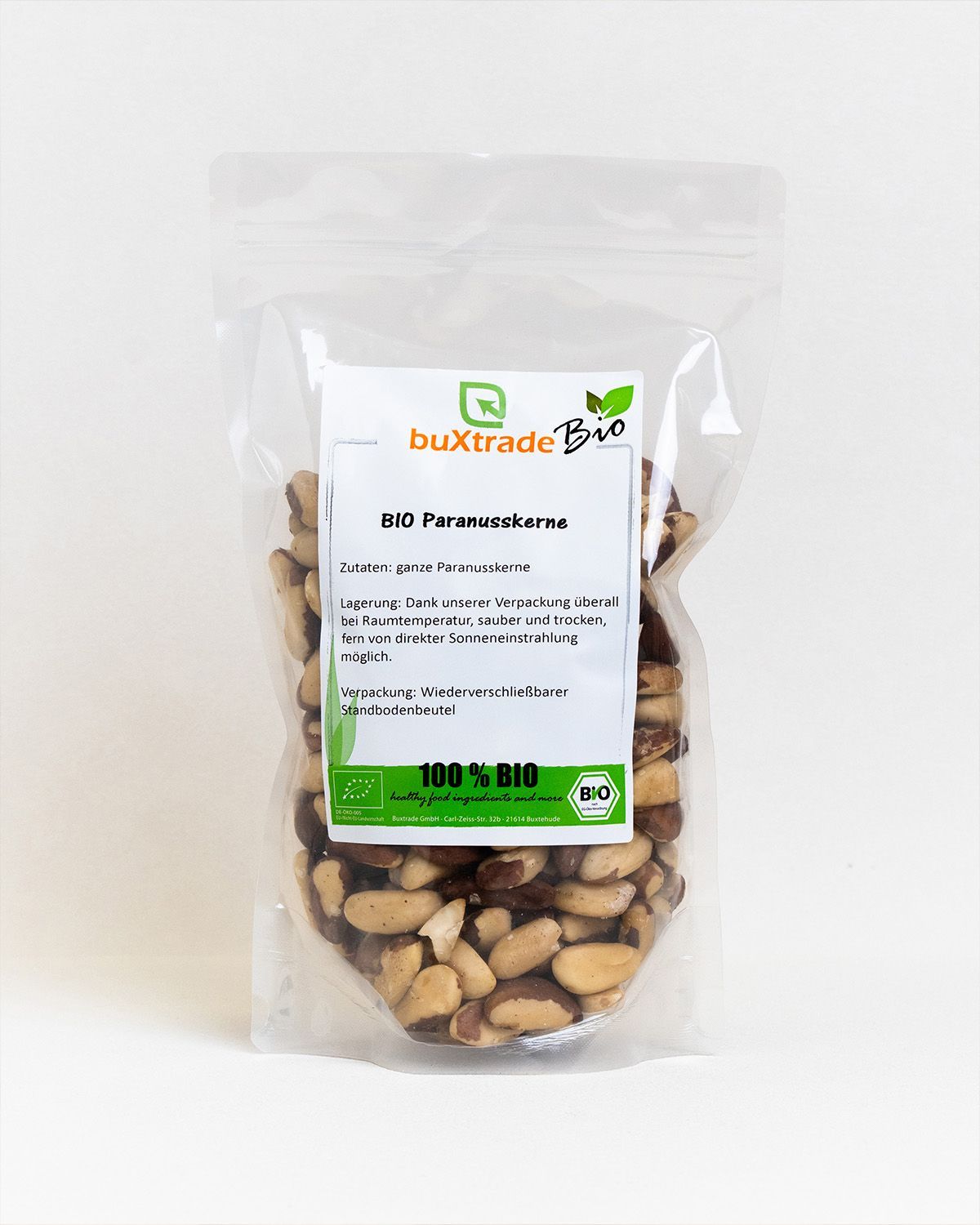 Verpackung von buXtrade Bio Paranusskerne. Transparente Tüte mit Etikett. Text: BIO Paranusskerne, 100% BIO.
