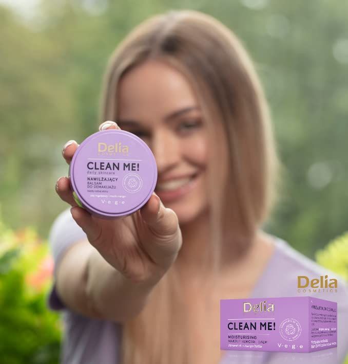 Runder Tiegel mit Delia Cosmetics 'Clean Me!' Feuchtigkeits-Abschminkbalsam, vegan.
