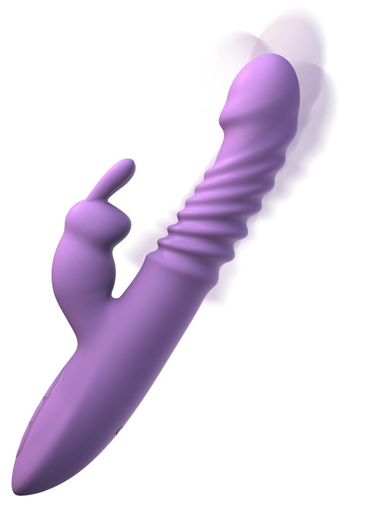 Lila Vibrator mit geriffelter Oberfläche und Hasenohren-Design, Schattenwurf.