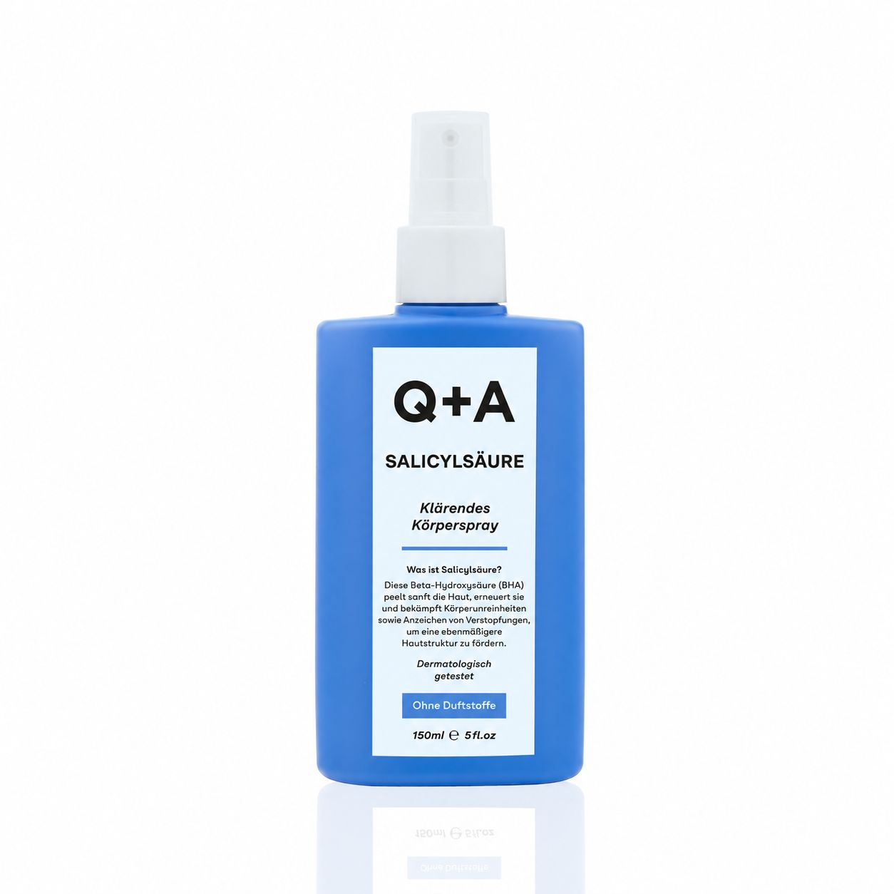 Q+A Salicylsäure klärendes Körperspray in blauer Flasche.