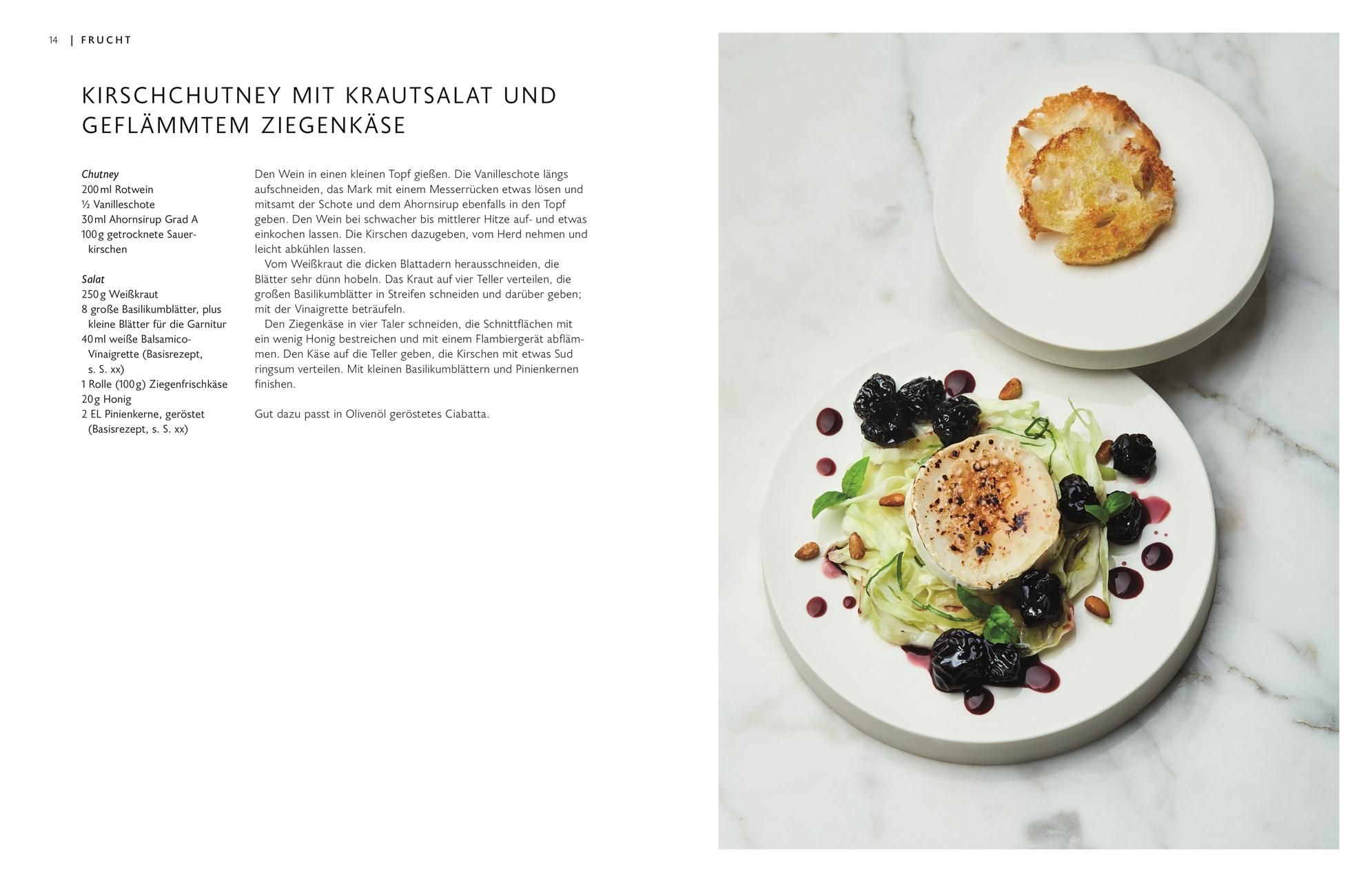 Doppelseite aus dem Kochbuch "Aromen". Rezept mit angerichteten Speisen auf Tellern. Text und Zutaten.