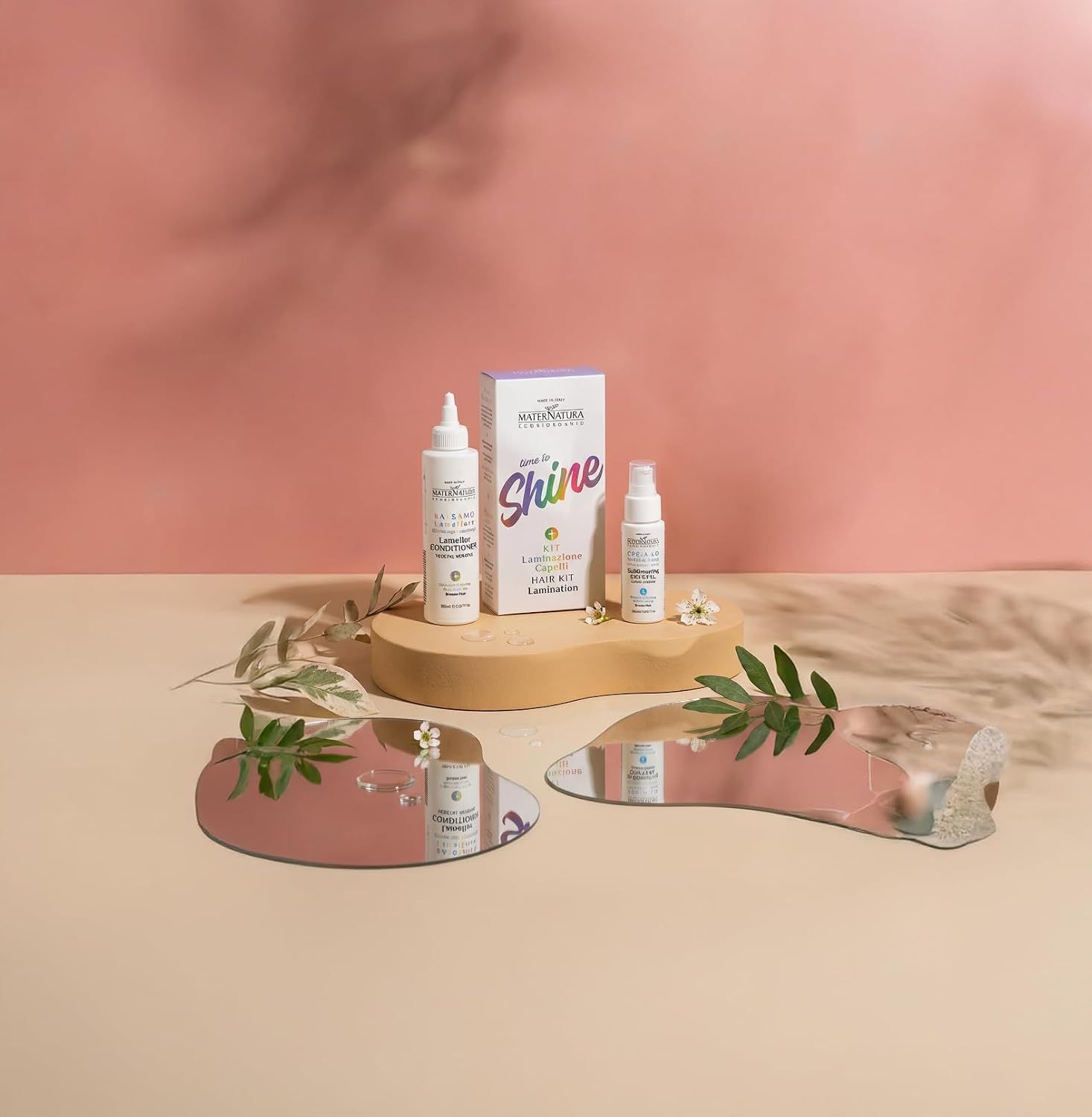 MATERNATURA Haarpflege-Set mit Lamellar Conditioner und Sublimating Crystal Spray.