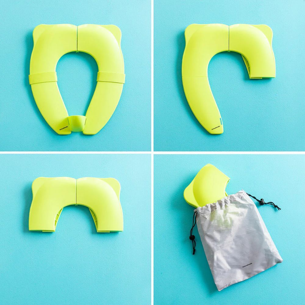 Vier Ansichten des grünen, zusammenklappbaren Toilettensitzes für Kinder. Mit Tragetasche.