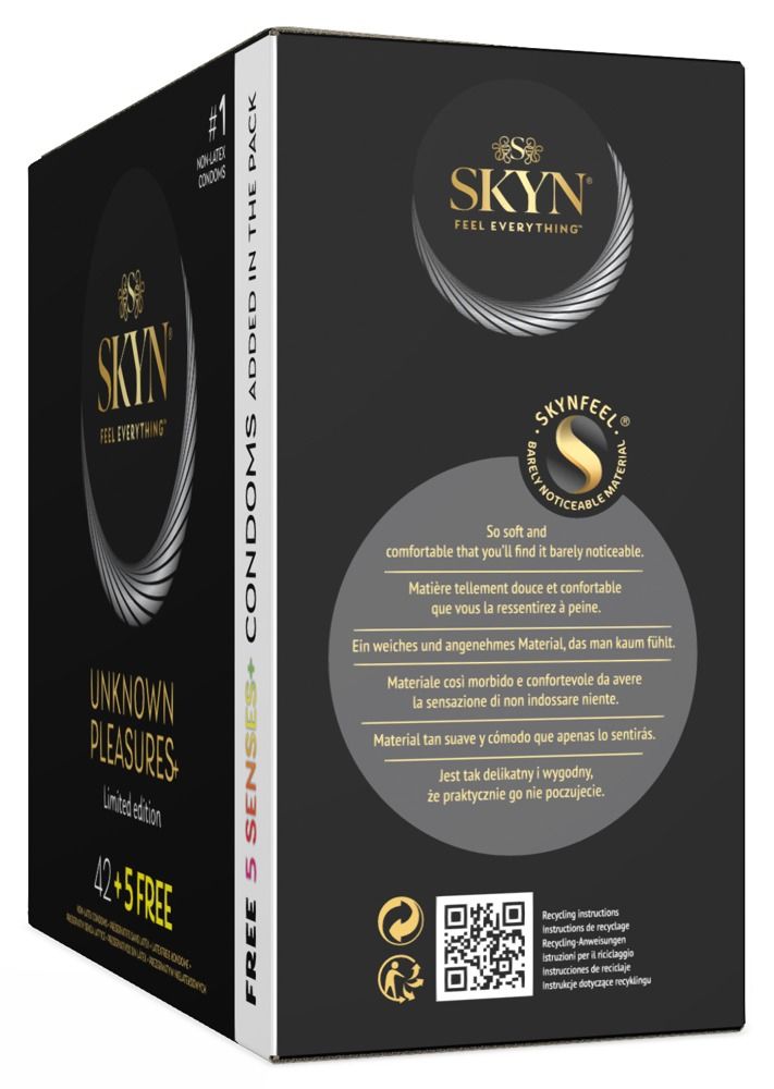 Schwarze Verpackung. SKYN-Logo. Aufschrift: Unknown Pleasures, Limited Edition, 42+5 FREE. Text über Komfort. Recycling-Symbole.