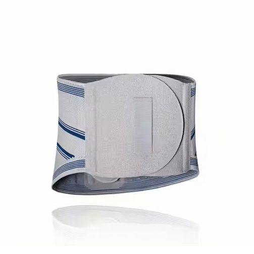 Weiße Lendenwirbelbandage mit blauen Streifen und Klettverschluss.
