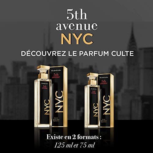 Zwei Flakons und Schachteln Elizabeth Arden 5th Avenue NYC. Schwarze Schachteln mit goldenem Schriftzug. Stadtbild im Hintergrund.