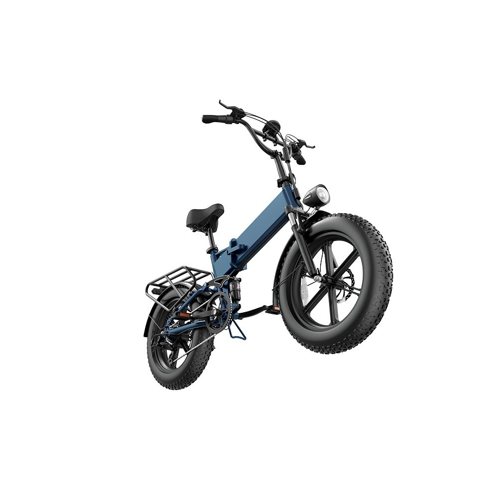 Faltbares Elektrofahrrad, diagonale Ansicht. Schwarze Reifen, Scheinwerfer, Sattel. Blaues Rahmendesign. Auf weißem Hintergrund.