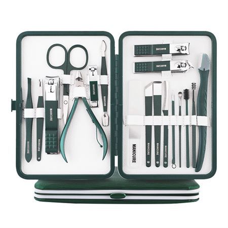 Dunkelgrünes Maniküre-Set mit 16 Werkzeugen, geöffnet und aufgestellt.