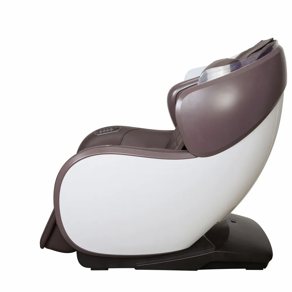 Massagesessel, braunes Kunstleder, weißes Gehäuse, Armlehnen, Kopfstütze, Fußstütze. Seitliche Ansicht.