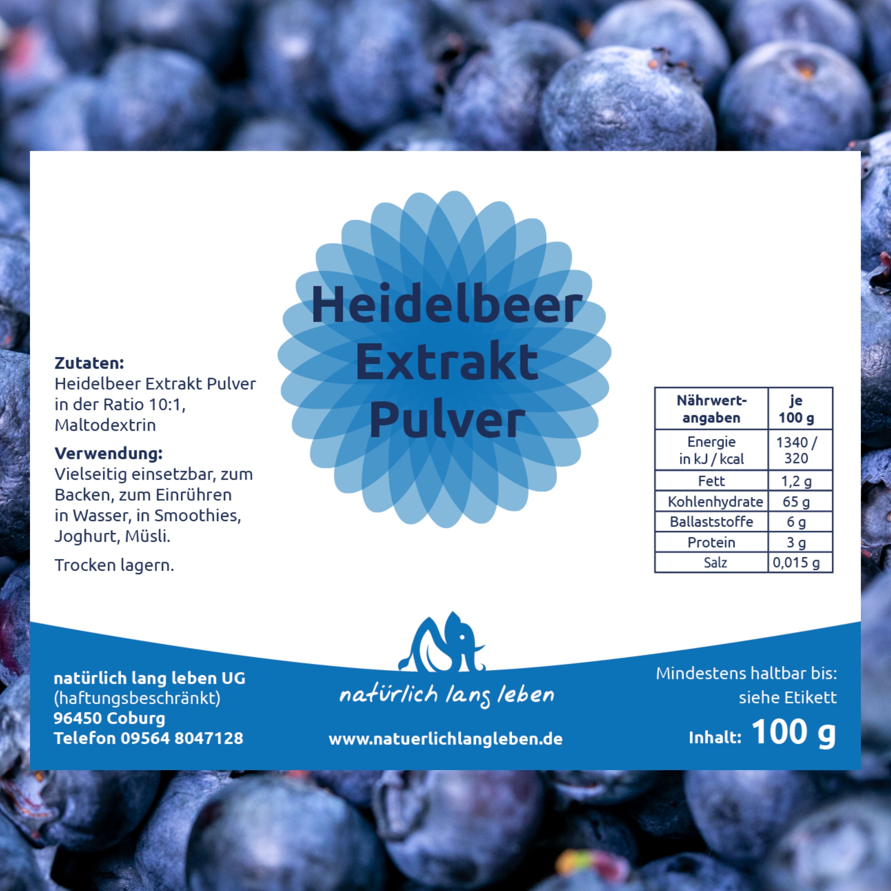 Weißes Etikett mit blauer Blüte und Text: Heidelbeer Extrakt Pulver. Angaben zu Inhaltsstoffen und Nährwerten. Inhalt: 100 g.