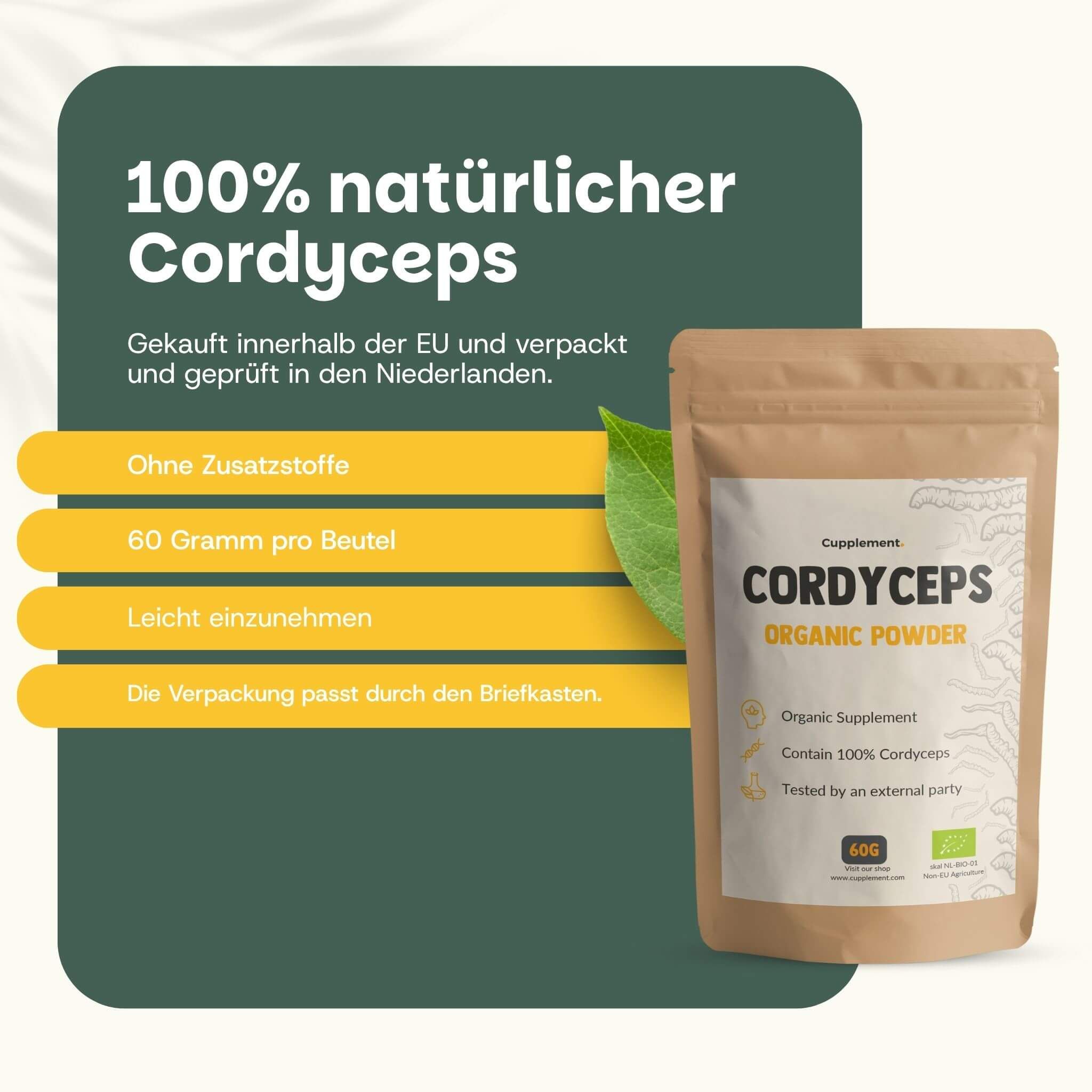 Braune Tüte mit Cordyceps-Pulver. Text: „100 % natürlicher Cordyceps“. 60 Gramm pro Beutel. EU-Bio-Siegel.