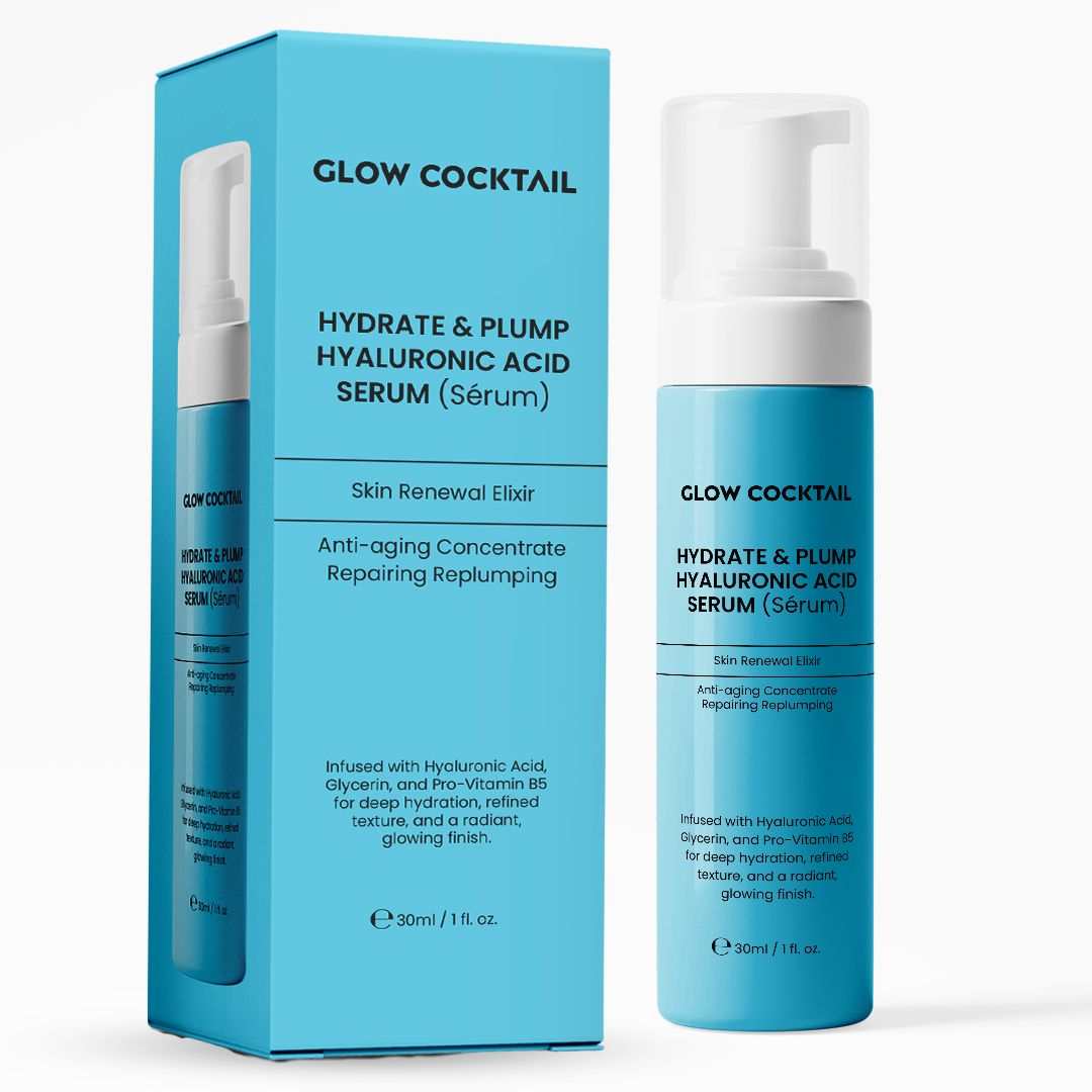 Blaues Serum mit Pumpe und Karton. Aufschrift: Glow Cocktail, Hydrate & Plump Hyaluronsäure Serum.