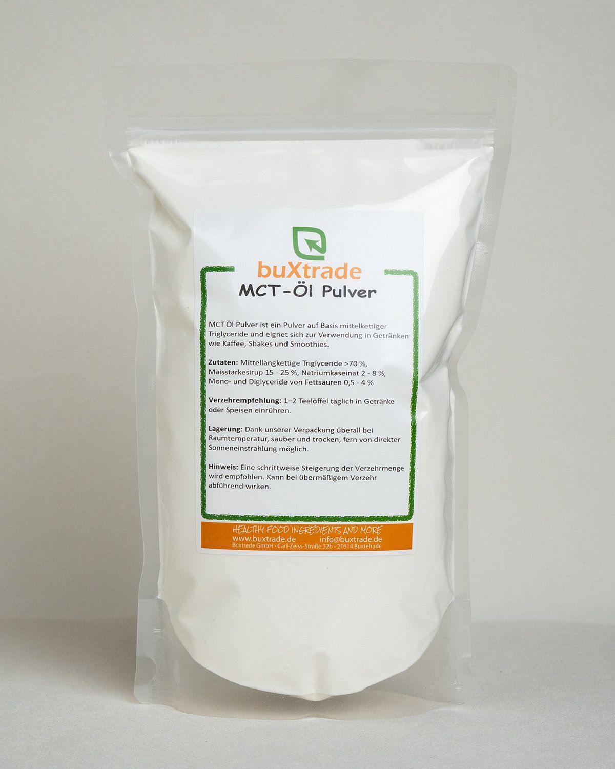Verpackung von buxtrade MCT-Öl Pulver mit Nährwertangaben.