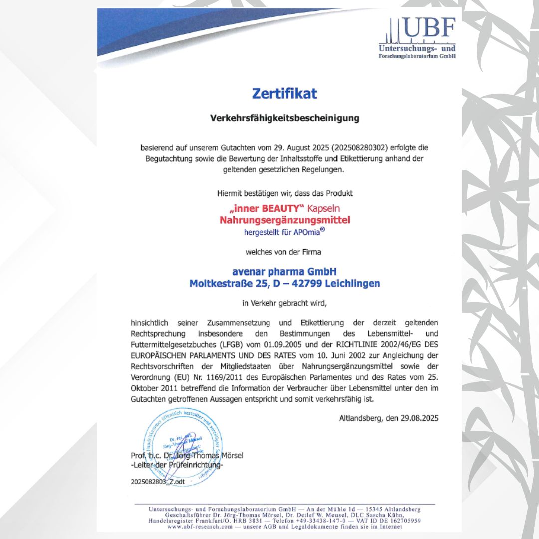 Zertifikat mit Text: inner BEAUTY Nahrungsergänzungsmittel. Unterschrift und Stempel. Hintergrund mit Bambus.