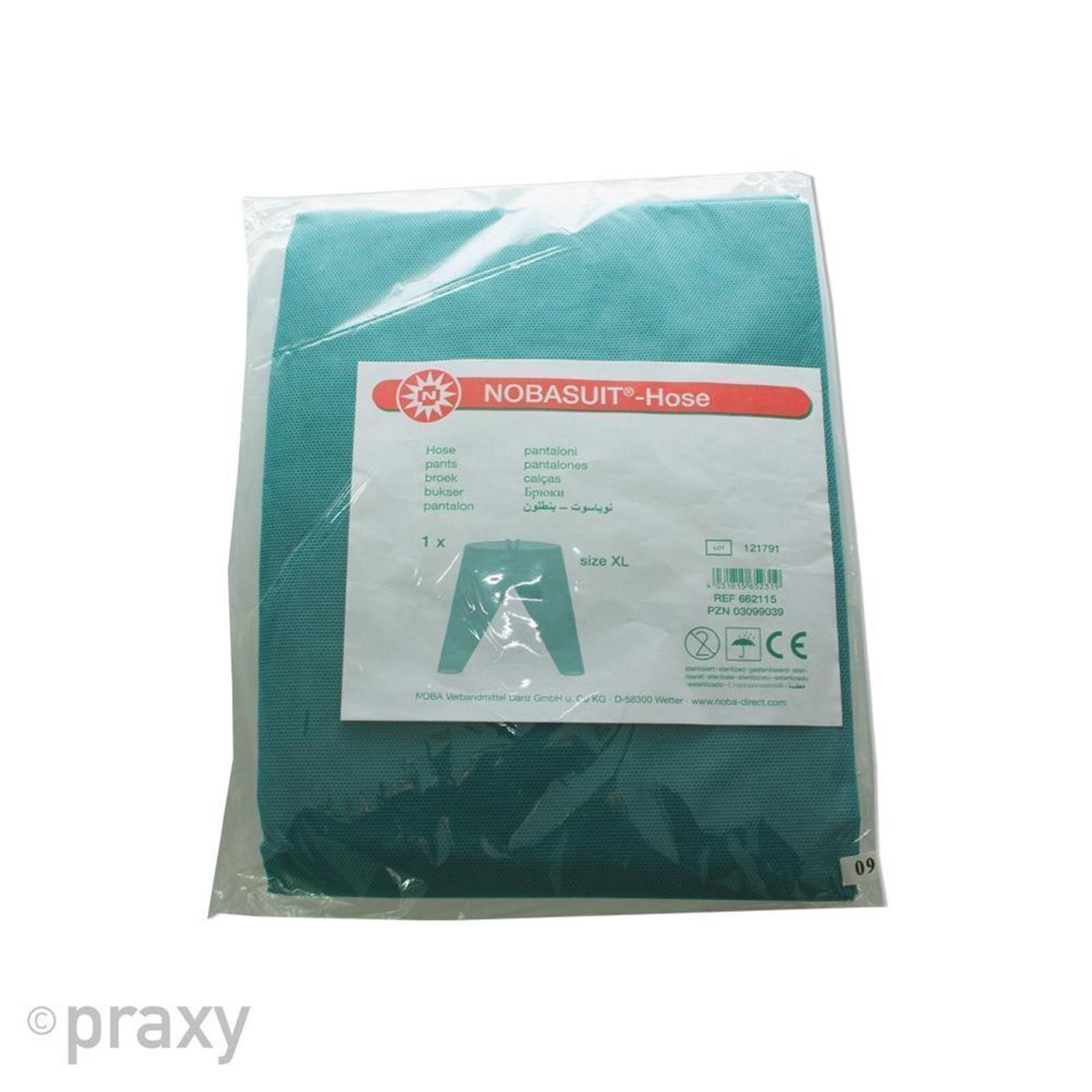 NOBASUIT-Hose in Folienverpackung. Grün. Aufgedrucktes Etikett mit Produktbezeichnung, Piktogrammen und Größenangabe XL.