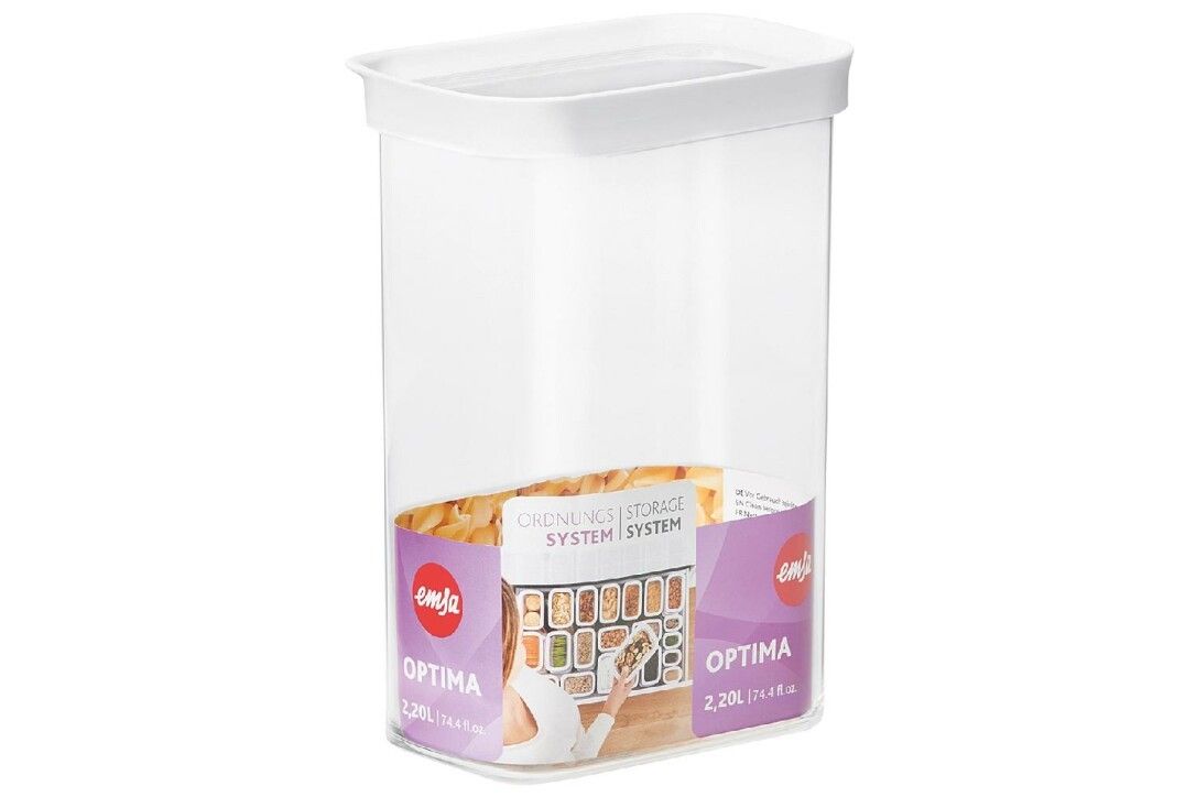 Transparente Trockenvorratsdose mit weißem Deckel. Aufkleber mit Produktnamen Optima und Logo. Inhalt teilweise sichtbar.
