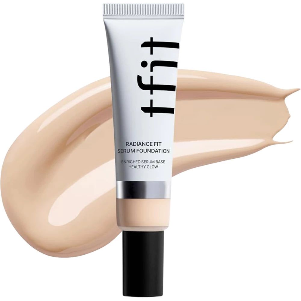 Produktverpackung: Tube mit TFIT Radiance Fit Serum Foundation. Text: Enriched Serum Base Healthy Glow.