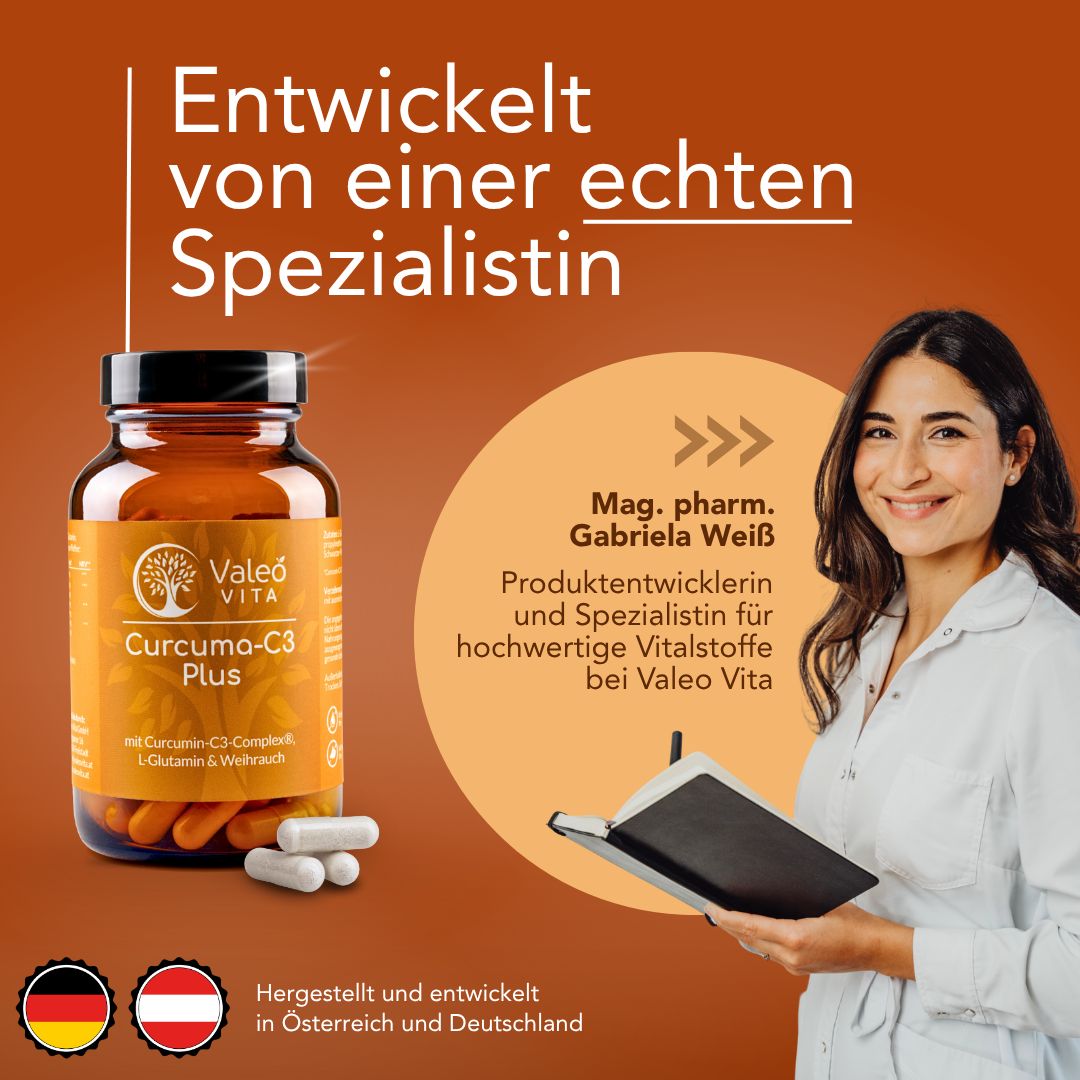 Produktflasche neben Frau mit Notizbuch. Text: Entwickelt von einer echten Spezialistin. Produktname: Curcuma-C3 Plus.
