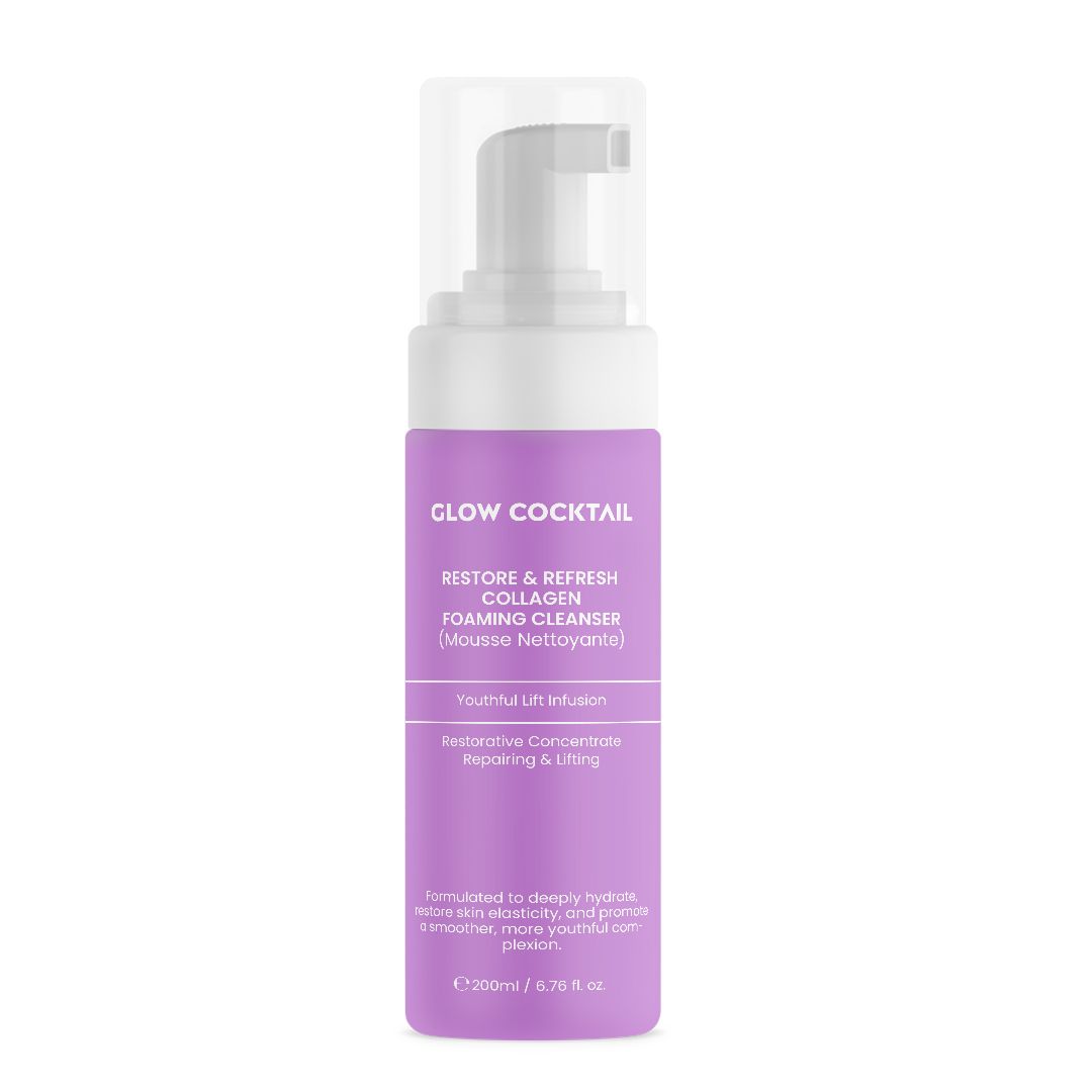 Lila Pumpspender mit weißem Deckel. Enthält "GLOW COCKTAIL RESTORE & REFRESH COLLAGEN FOAMING CLEANSER". 200ml.