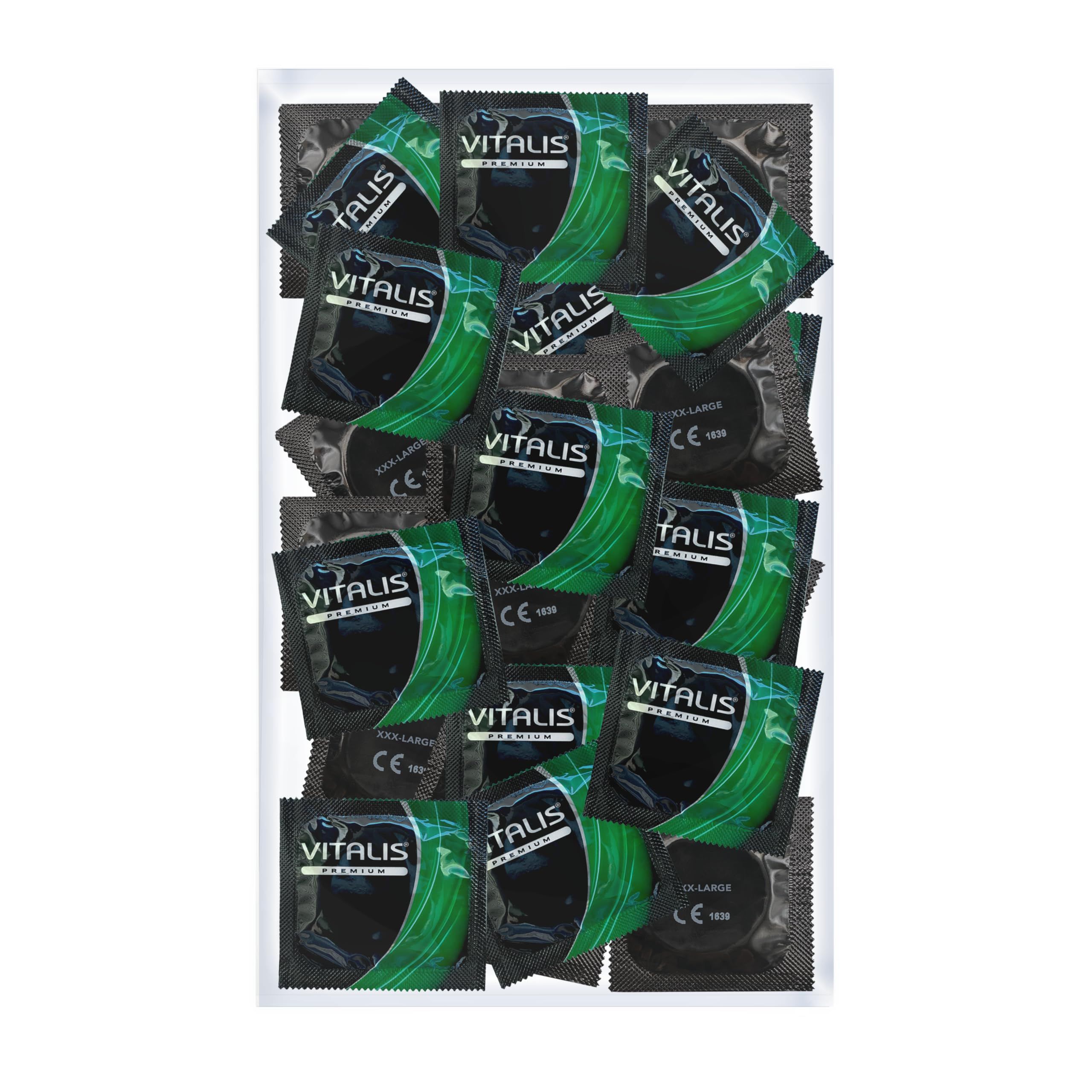 Packung mit Vitalis XXXL Kondomen, 64mm. Einzeln verpackt, schwarze Folie mit grünen Akzenten und CE-Siegel.