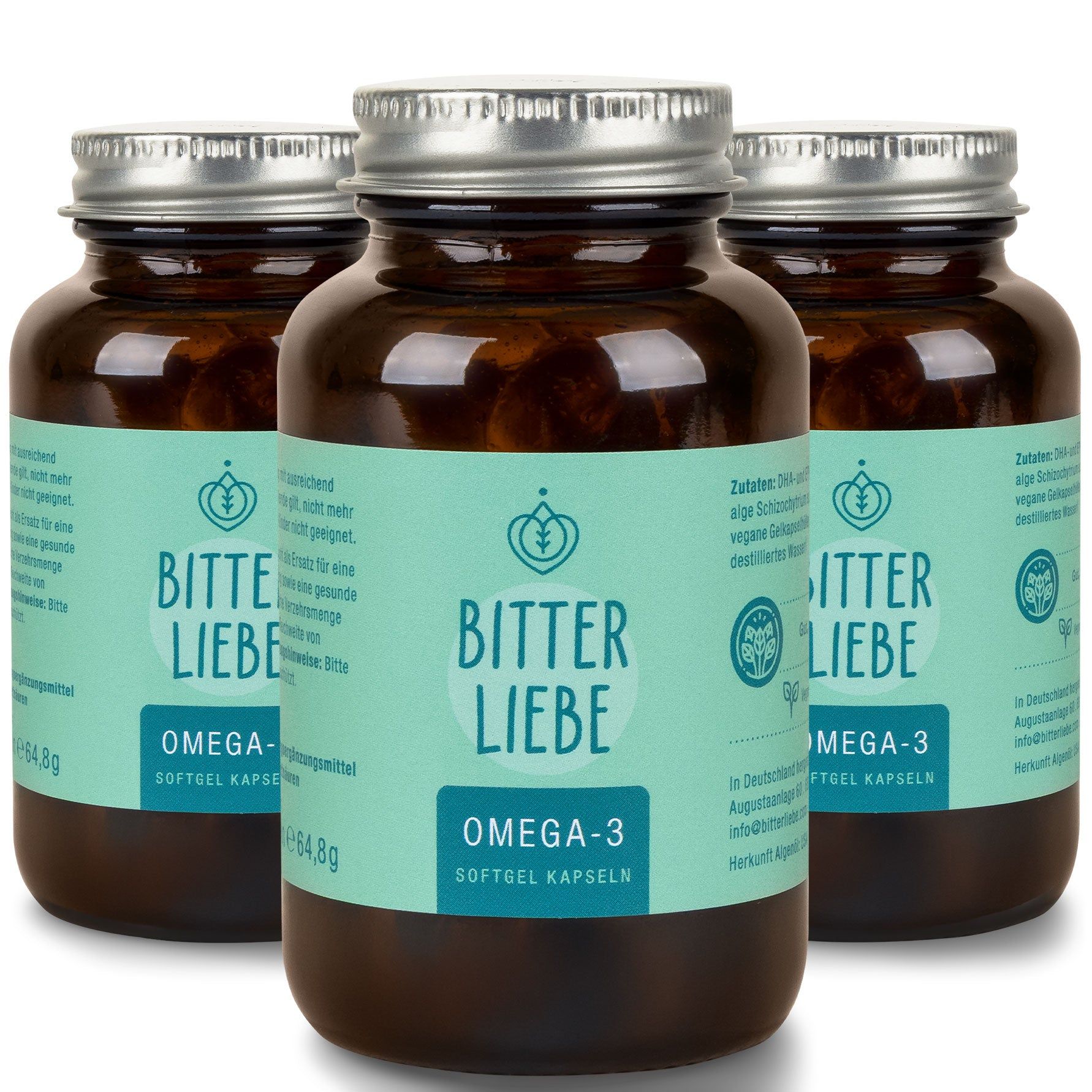 Drei braune Glasflaschen mit Kapseln. Aufschrift: BitterLiebe Omega-3 Softgel Kapseln.
