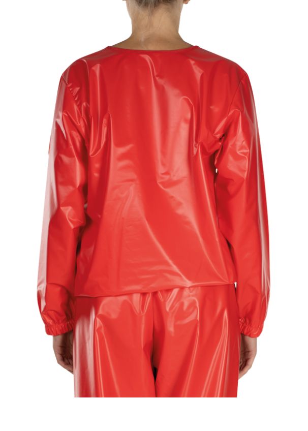 Rotes SUPRIMA Schlafanzug-Oberteil mit PVC. Langärmlig, Rundhalsausschnitt, elastischer Bund und Ärmelbündchen. Rückansicht.