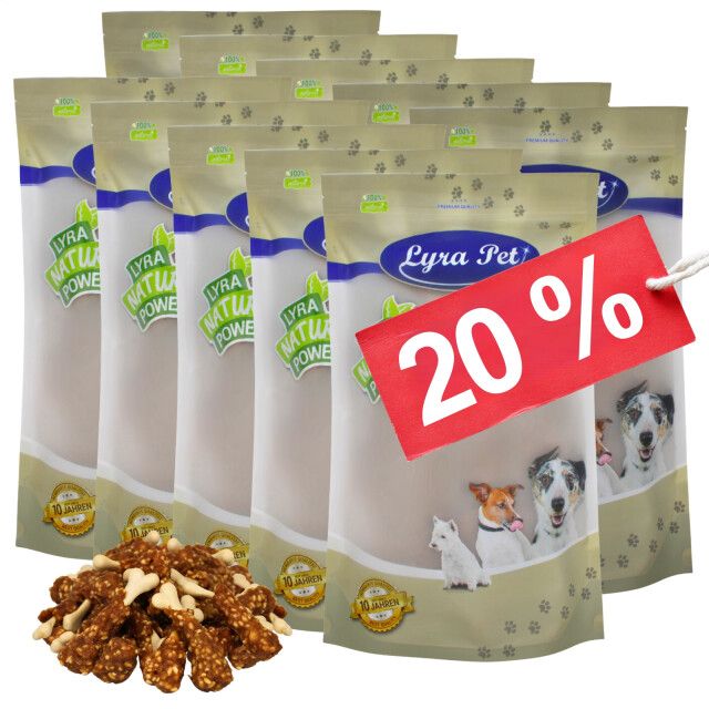 Mehrere Beutel Lyra Pet Hühnchenschenkel, 20% Rabatt-Schild. Auf dem Boden: Hühnchenschenkel-Snacks.