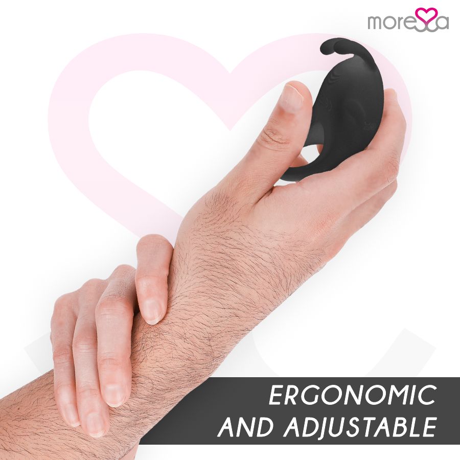 Schwarzer Ring in Hand gehalten. Text: ERGONOMIC AND ADJUSTABLE. Marke Moressa.