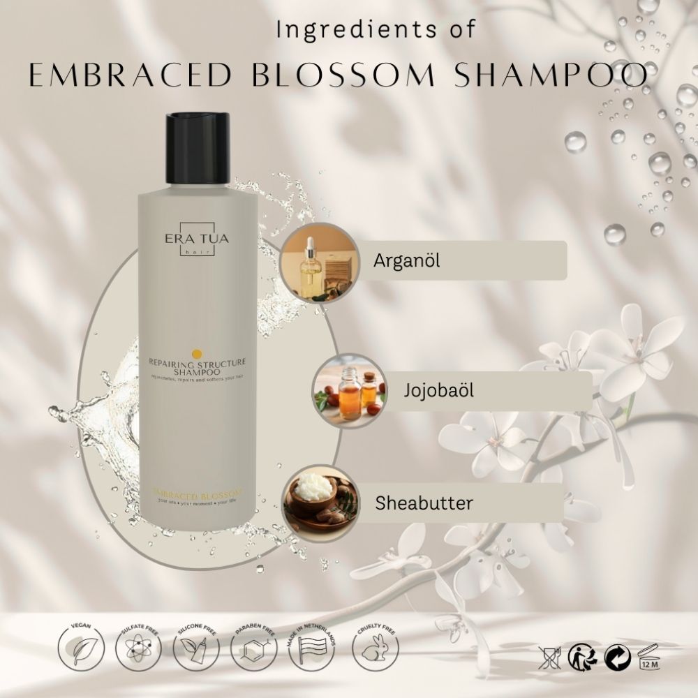 Beige Flasche mit schwarzem Deckel. Aufschrift: Era Tua, Embraced Blossom Shampoo. Inhaltsstoffe: Arganöl, Jojobaöl, Sheabutter.