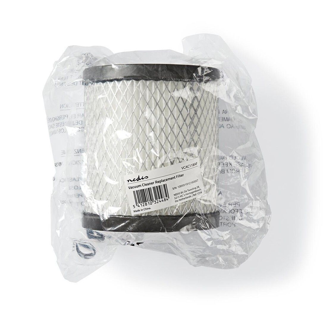 Ein runder Staubsaugerfilter mit weißem Papier und schwarzen Endkappen, verpackt in Plastik.