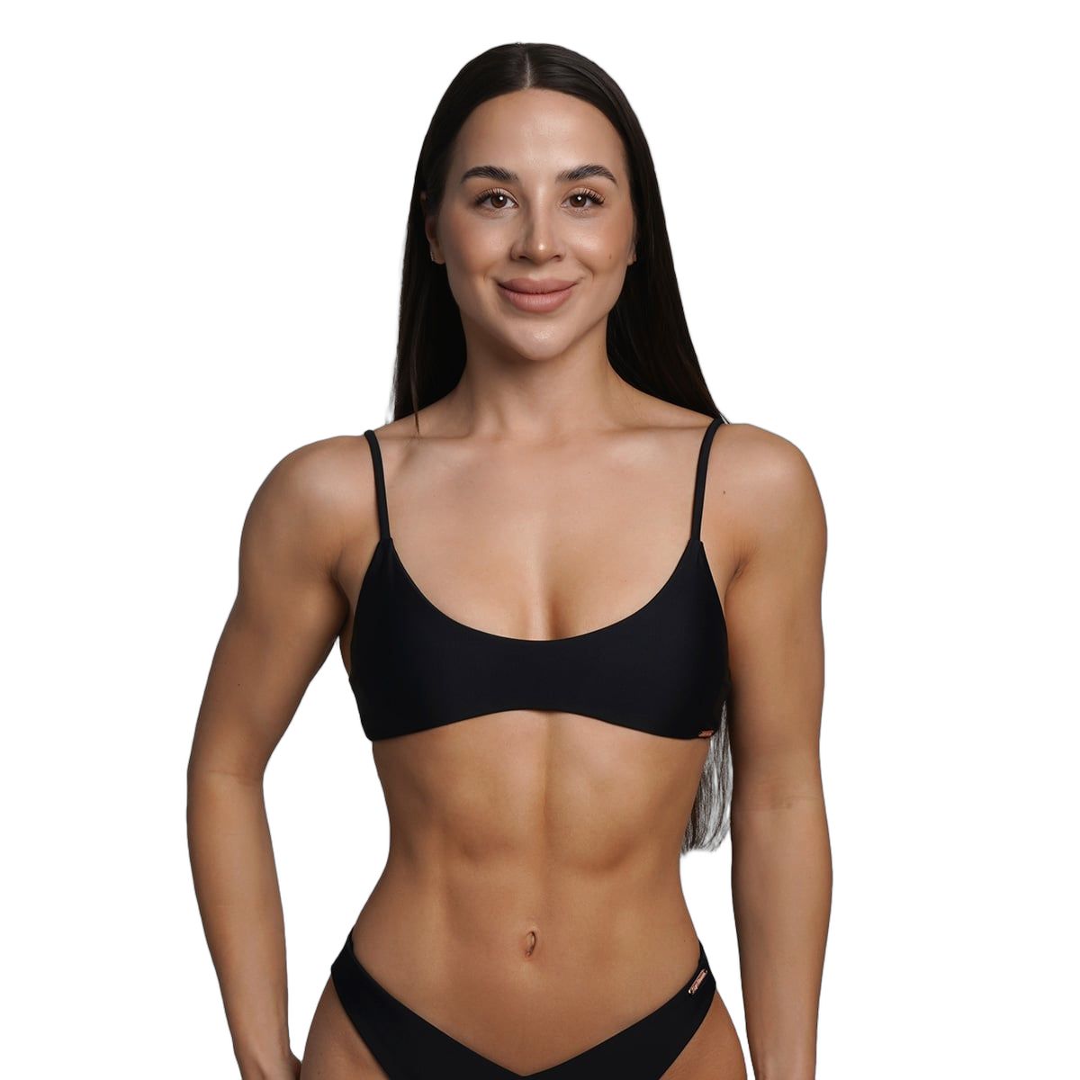 Schwarzes Bikini-Oberteil mit schmalen Trägern und U-Ausschnitt, getragen von einer Frau.