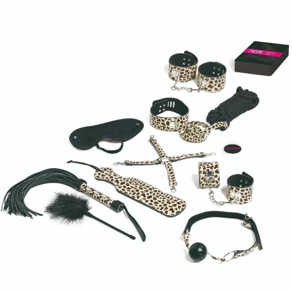 Set mit Leopardenmuster-Zubehör: Fesseln, Augenbinde, Peitsche, Paddel, Handschellen, Halsband, Knebel, Handschuhe und mehr. Schwarze und beige Farben.