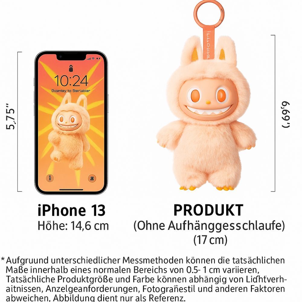 Figur neben iPhone 13. Größenvergleich. Figur mit Anhänger.