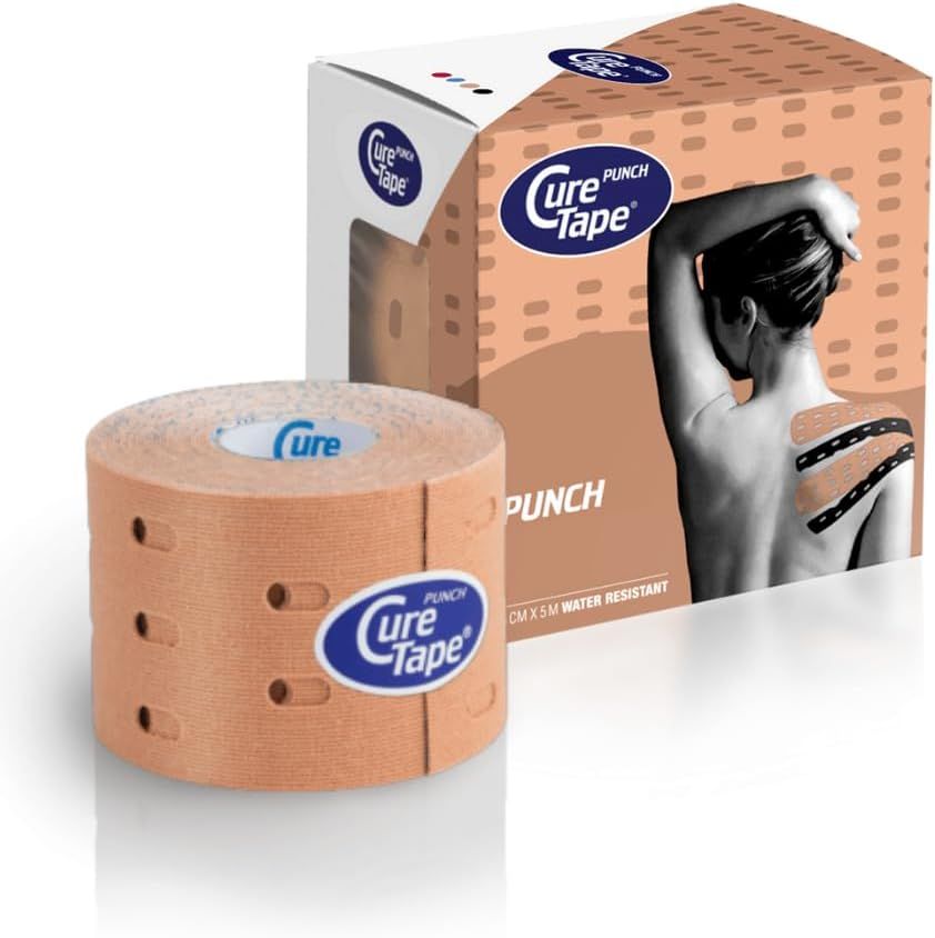 Beige Kinesiologie-Tape-Rolle und Verpackung. Auf der Verpackung ist das Produkt und der Markenname Cure Tape Punch abgebildet.