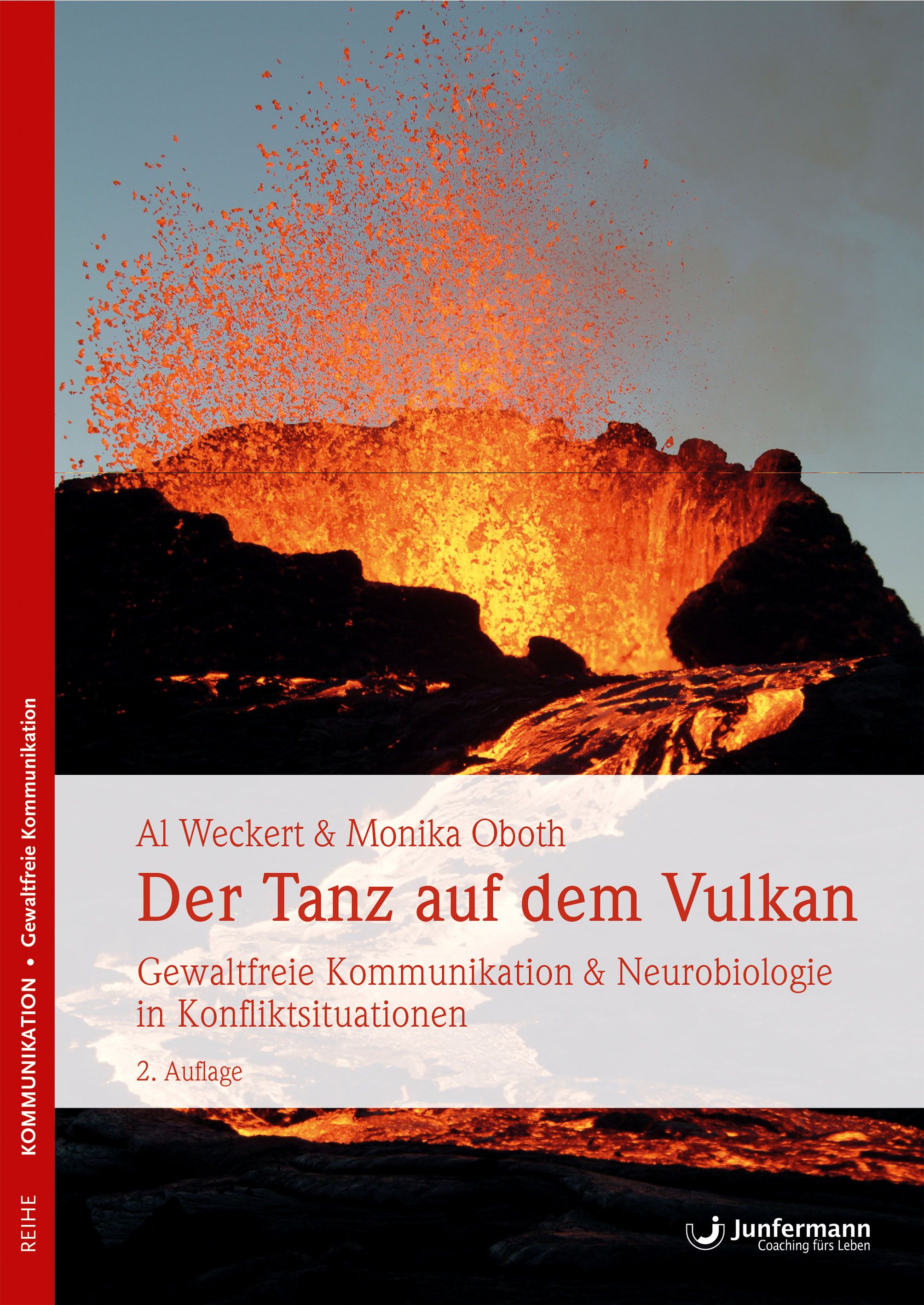Buchcover: Titel „Der Tanz auf dem Vulkan“. Autoren: Al Weckert & Monika Oboth. Verlag Junfermann. 2. Auflage. Hintergrund: Vulkan.