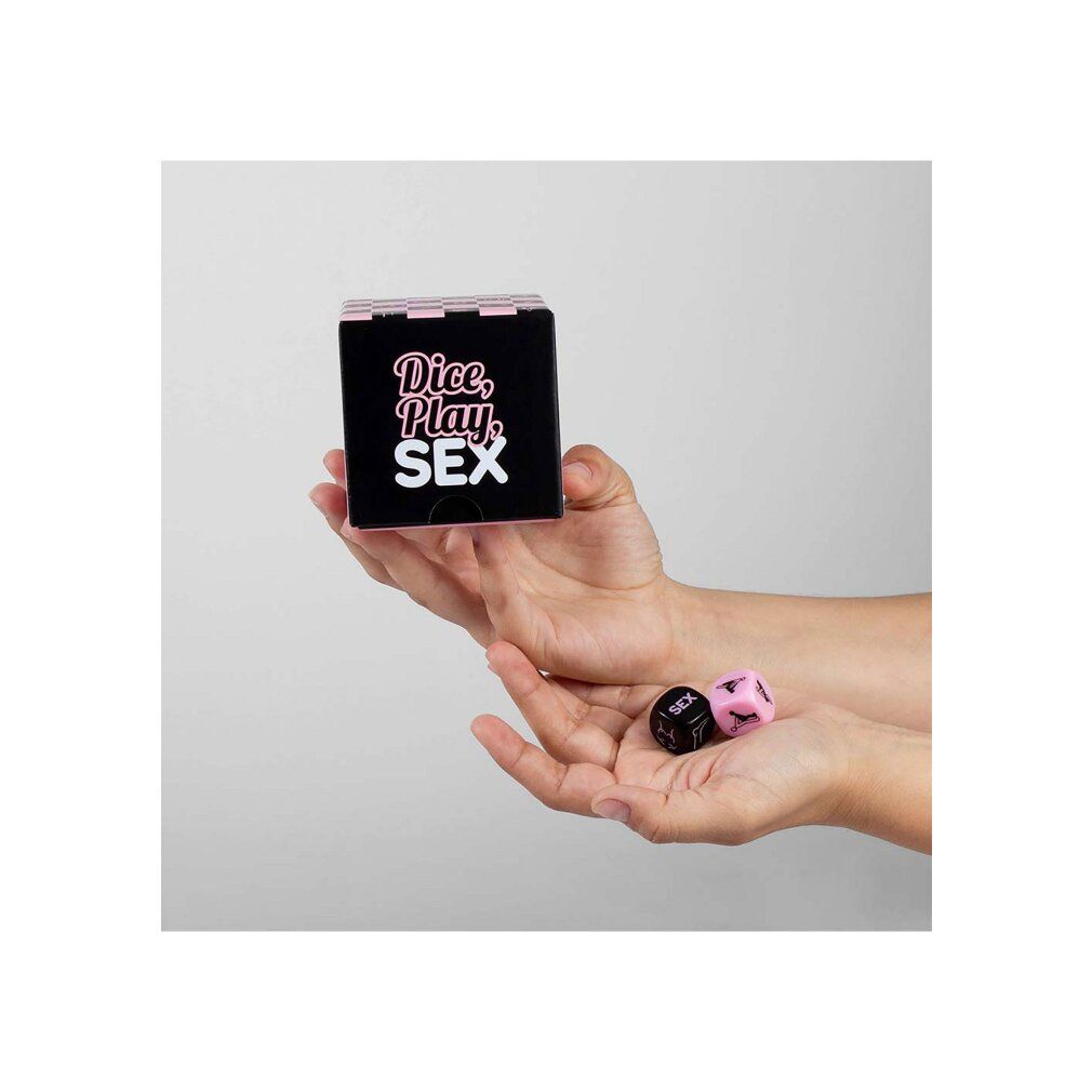 Hände halten einen schwarzen und einen rosa Würfel. Aufschrift "Dice, Play, SEX".