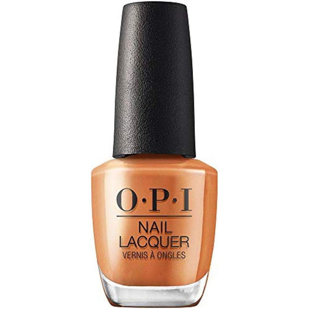 OPI Nagellacke Flasche. Orangefarbener Lack, schwarzer Deckel. Schriftzug: O.P.I NAIL LACQUER, Vernis à Ongles.