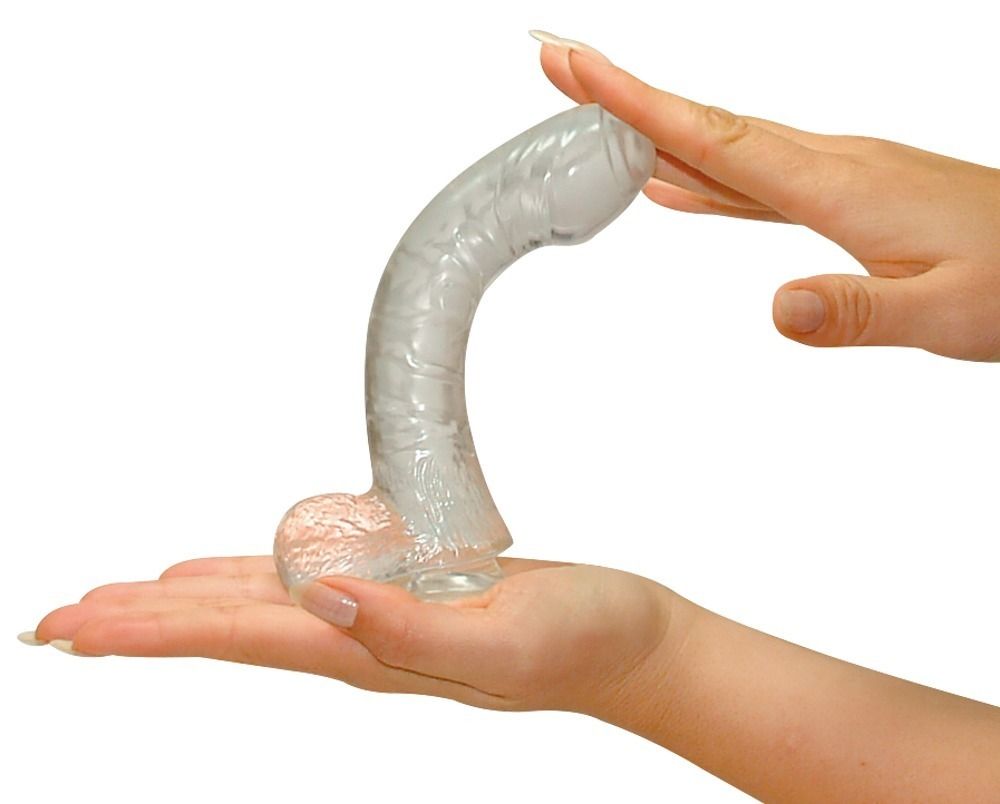 Transparentes Dildo, gehalten von zwei Händen. Die Form ist gebogen.