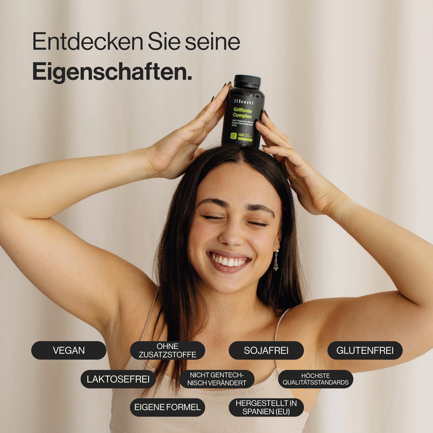Frau hält eine Flasche. Auf dem Bild sind die Wörter: Vegan, ohne Zusatzstoffe, sojafrei, glutenfrei, laktosefrei, nicht gentechnisch verändert, hergestellt in Spanien.