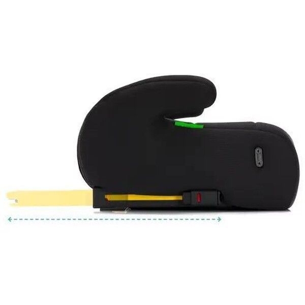 Schwarzer Kindersitz-Booster mit Isofix-Armen und verstellbarer Rückenlehne.