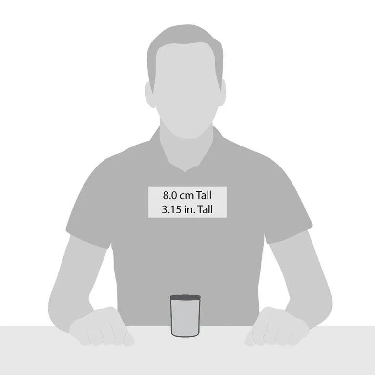 Graue Kerze, 8,0 cm hoch, vor einer Person. Aufschrift: 3.15 in. Tall.