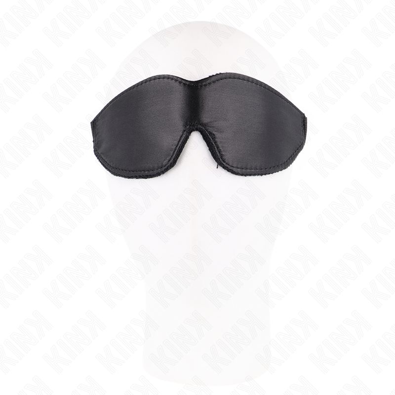 Schwarze Bandage auf einem weißen Kopf. Elastisches Band. Blickdichtes Design. Für intime Anwendungen.