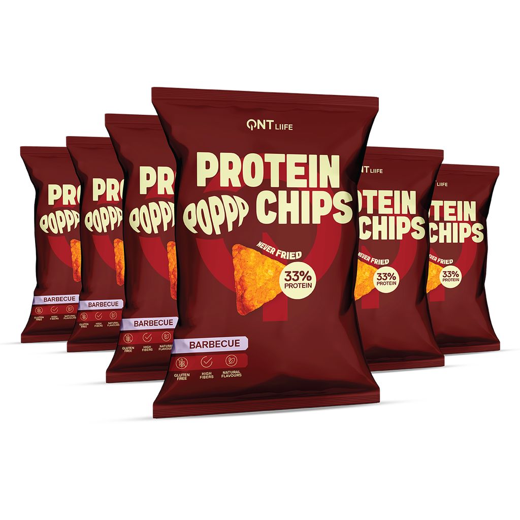 QNT Protein Chips Barbecue: Dunkle Beutel mit Protein-Chips, 33% Protein, nie frittiert.