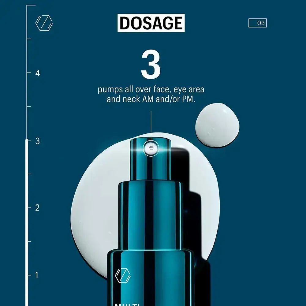 Nahaufnahme der Flasche "Multi Peptides & GF Advanced Lifting Serum". Dosierungsanleitung: 3 Pumpstöße.