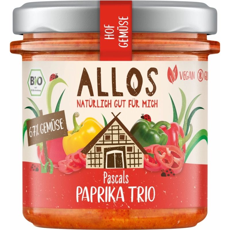 Glas mit Paprika-Trio. Aufschrift: ALLOS, Pascals Paprika Trio, 67% Gemüse, BIO-Siegel, vegan. Roter Aufkleber mit "Hof Gemüse".