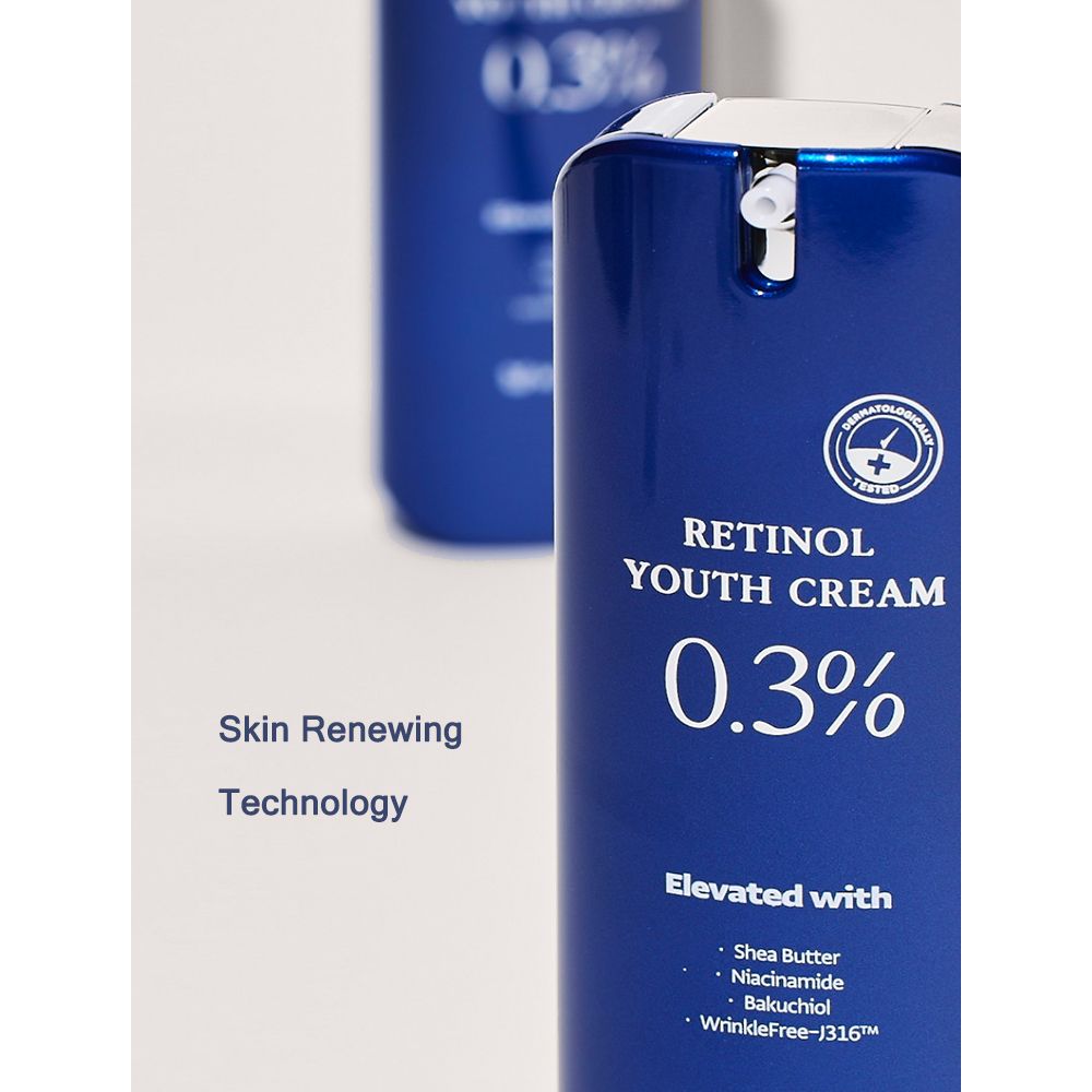 Blaue Flasche MIZON Retinol Youth Cream 0,3%. Text: Retinol Youth Cream 0,3%, Elevated with Shea Butter, Niacinamide, Bakuchiol, WrinkleFree-J316, MIZON.