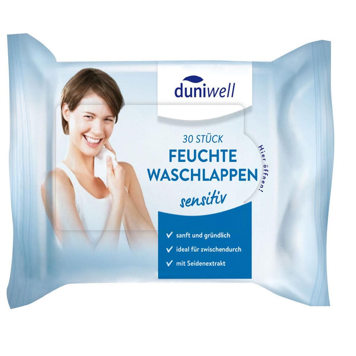 Verpackung Feuchte Waschlappen, Marke duniwell. Aufschrift: 30 Stück, sensitiv. Frau wischt sich das Gesicht.